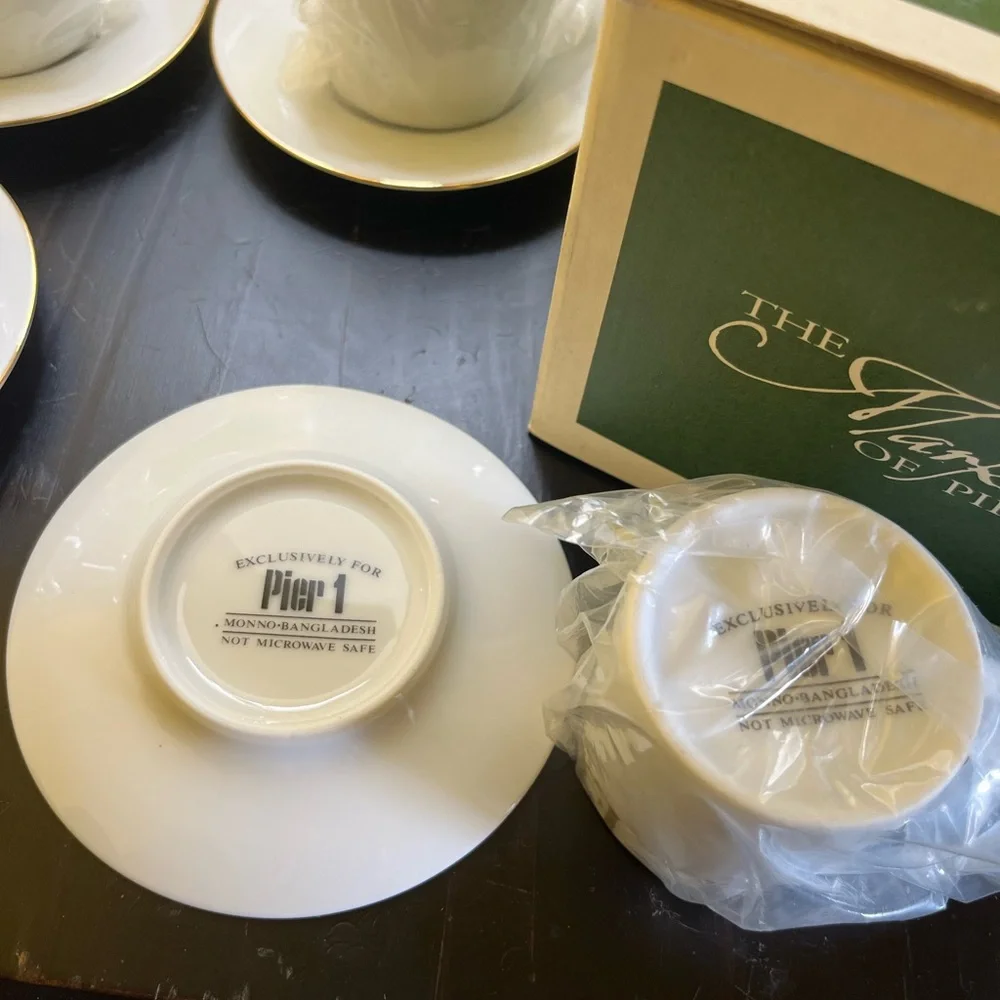 Pier 1 espresso cafe set of 4 white and gold cups and saucers